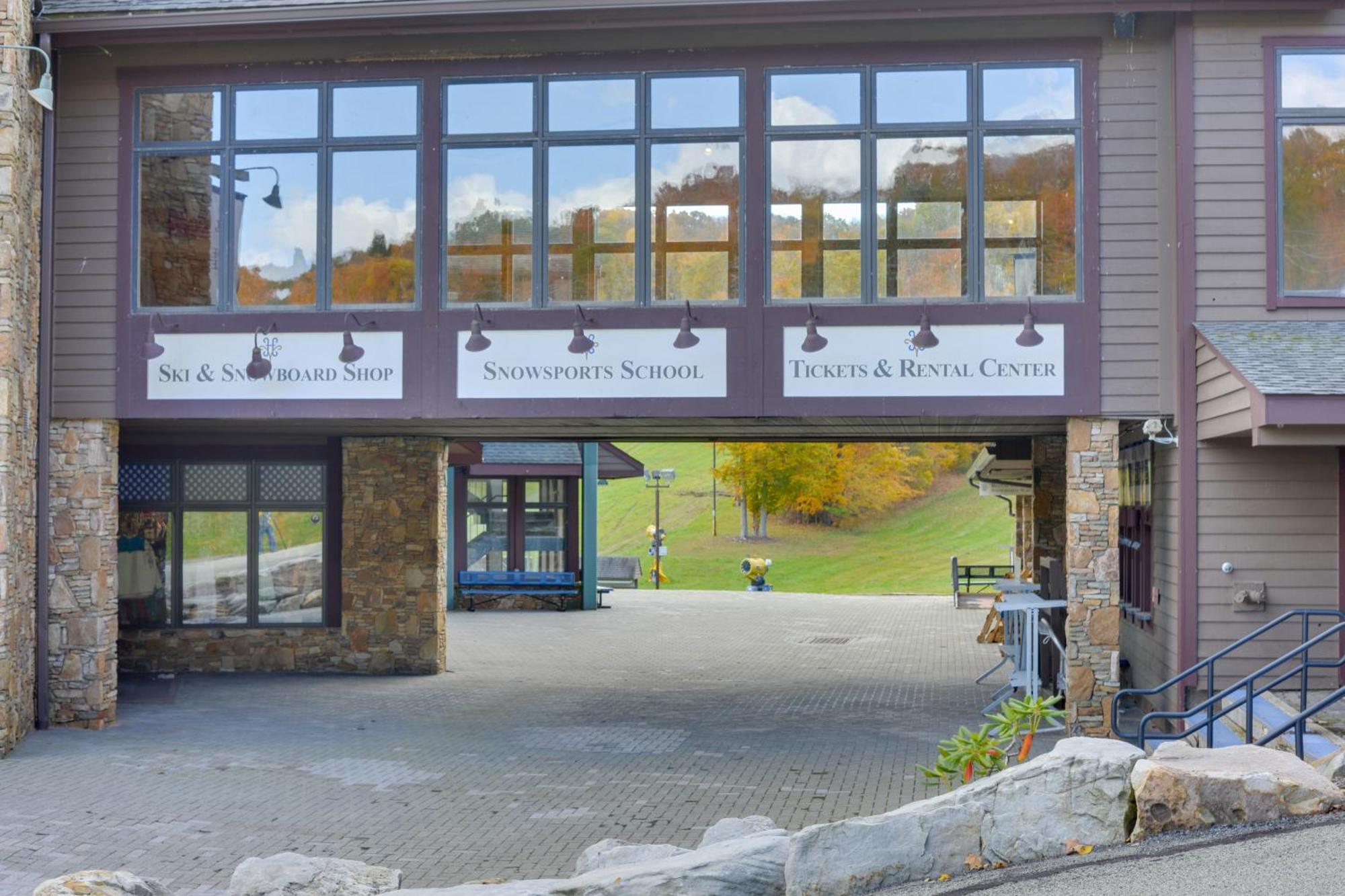 Charming Hidden Valley Resort Home Walk To Slopes Champion 外观 照片